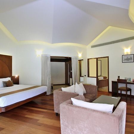 Silent Shores Resort & Spa Mysore Bagian luar foto
