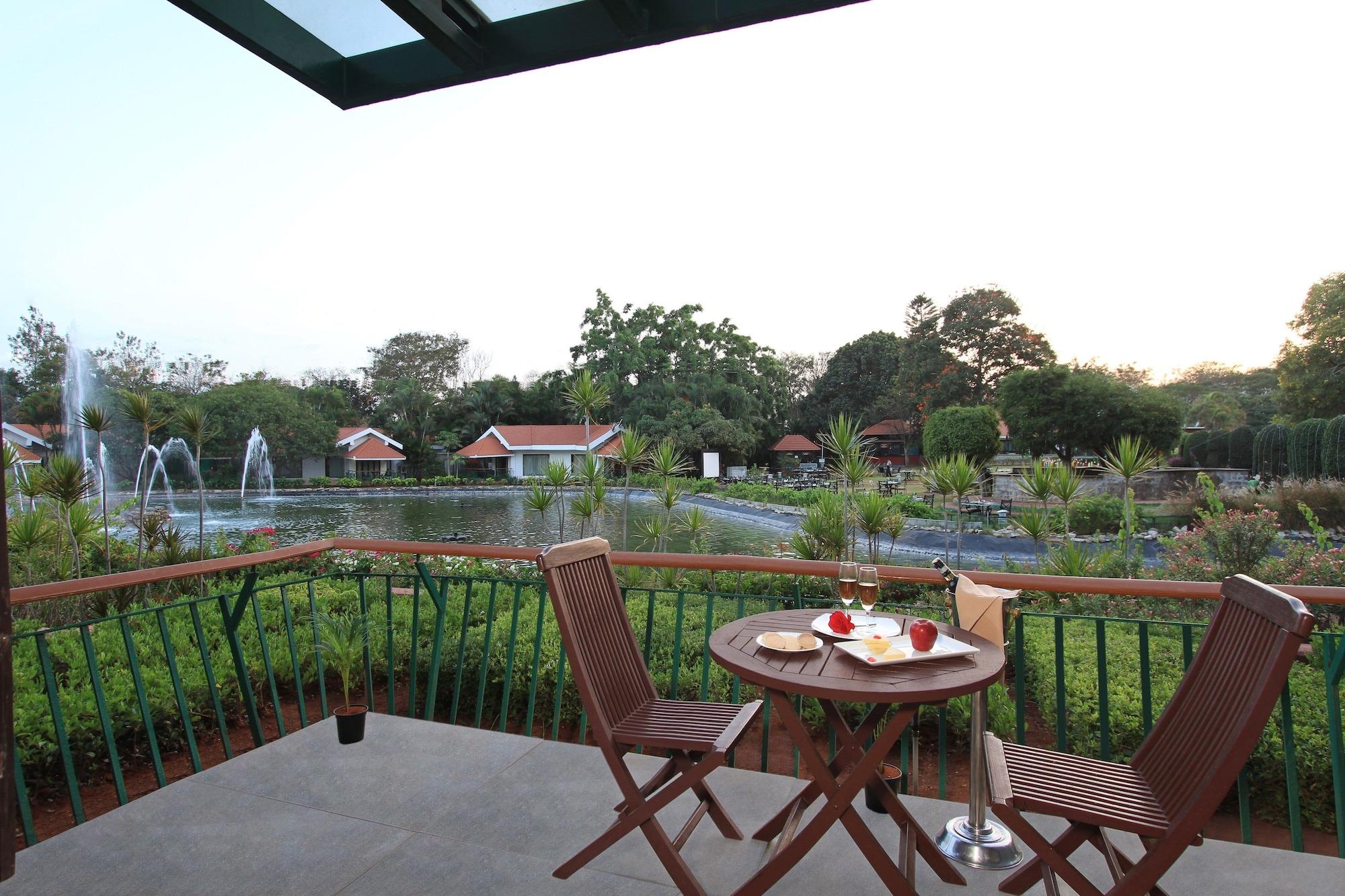 Silent Shores Resort & Spa Mysore Bagian luar foto