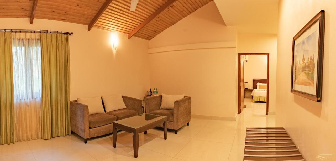 Silent Shores Resort & Spa Mysore Bagian luar foto