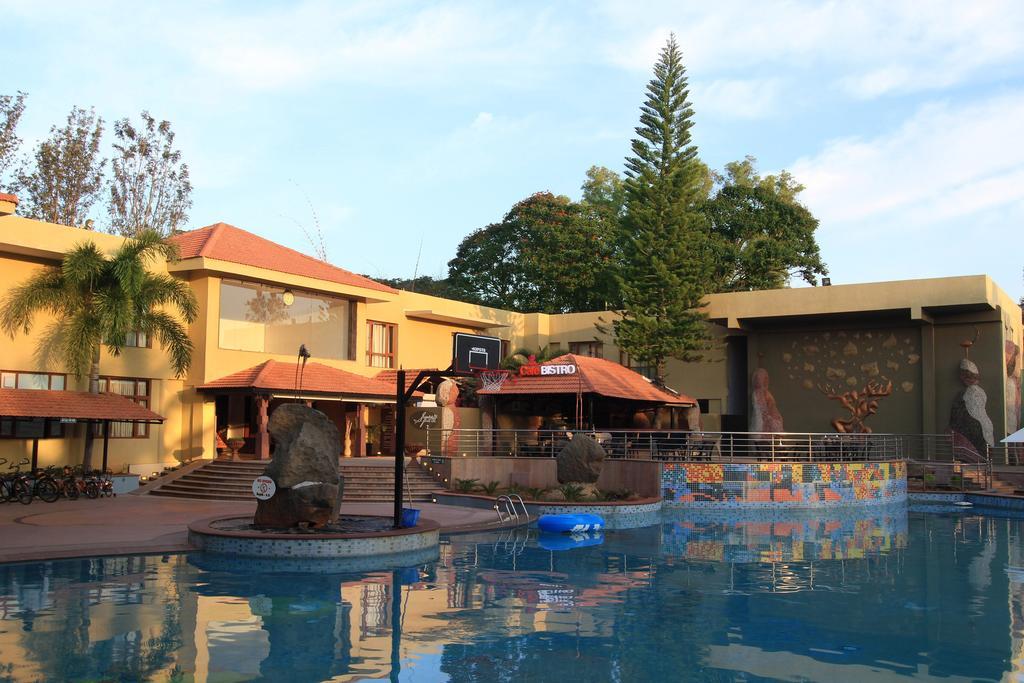 Silent Shores Resort & Spa Mysore Bagian luar foto